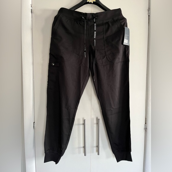 Med Couture Touch Women's Jogger Yoga Pant - Picture 5 of 15